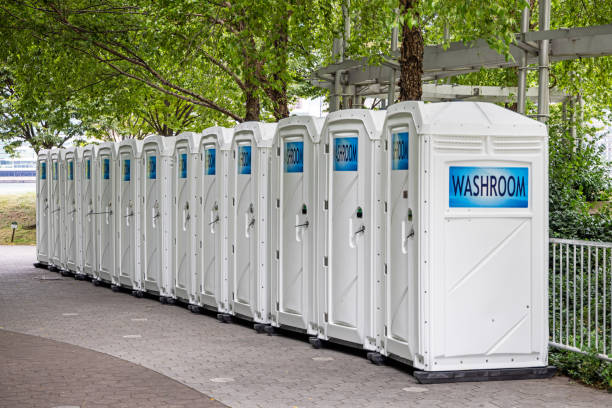 Best Portable toilet rental cost  in Pineville, KY